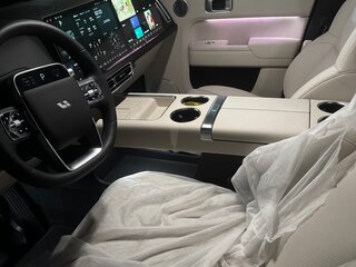 2024 Li Auto (Lixiang) L9 52.3 kWh I Рестайлинг, серый, 5050000 рублей, вид 3
