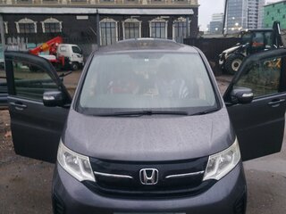 2015 Honda Stepwgn V, серый, 1590000 рублей, вид 1
