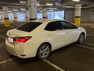 2013 Toyota Corolla XI (E160, E170, E180), белый, 856000 рублей, вид 4