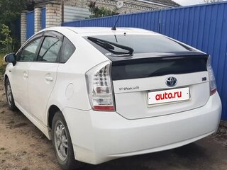 2011 Toyota Prius III (XW30), белый, 980000 рублей, вид 5