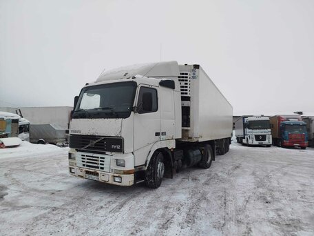 2000 Volvo FH, белый, 900000 рублей, вид 4