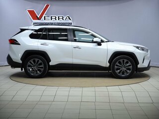 2020 Toyota RAV4 V (XA50), белый, 3400000 рублей, вид 4