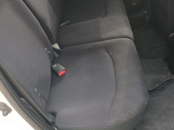 2011 Honda Fit Hybrid II, белый, 820000 рублей - вид 6