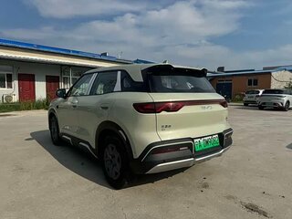 2026 BYD Yuan Up 45.12 kWh, бежевый, 1580000 рублей, вид 4