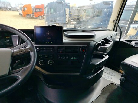 2022 Volvo FH, белый, 10986750 рублей, вид 5