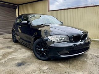 2010 BMW 1 серии 118i I (E81/E82/E87/E88) Рестайлинг, чёрный, 950000 рублей, вид 3