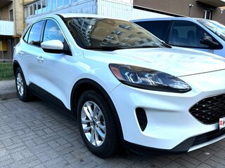 2020 Ford Escape IV, белый, 2200000 рублей, вид 2