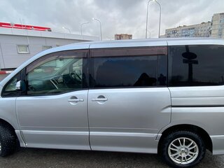 2009 Nissan Serena III (C25), серебристый, 1000000 рублей, вид 3