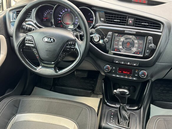 2018 Kia Ceed II Рестайлинг, серебристый - вид 11