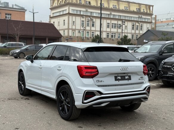 2022 Audi Q2 L 35 TFSI I Рестайлинг, белый, 2000000 рублей - вид 8
