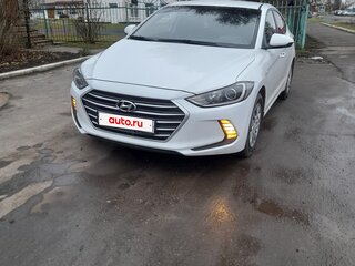 2017 Hyundai Elantra VI (AD), белый, 1200000 рублей, вид 1