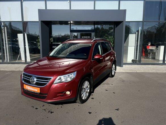 2011 Volkswagen Tiguan I, красный, 1070000 рублей