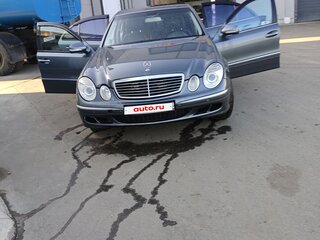 2005 Mercedes-Benz E-Класс 200 III (W211, S211), чёрный, 850000 рублей, вид 3