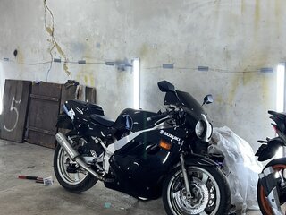 Suzuki GSX-R 400