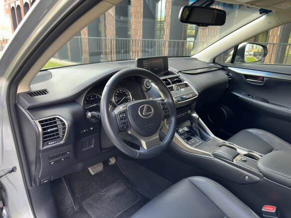 2017 Lexus NX 200 I, серебристый, 2710000 рублей - вид 8