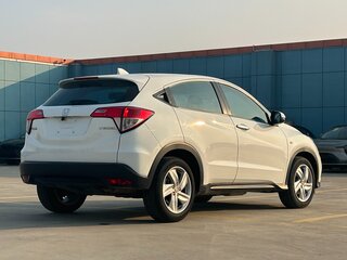 2021 Honda Vezel I Рестайлинг, белый, 1837000 рублей, вид 5