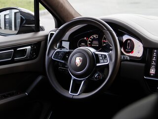 2021 Porsche Cayenne GTS Coupé III, чёрный, 14500000 рублей, вид 2