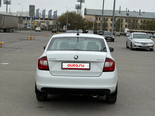 2018 Skoda Rapid I Рестайлинг, белый, 1350000 рублей, вид 3