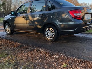 2018 Lada (ВАЗ) Granta I Рестайлинг, серый, 700000 рублей, вид 2