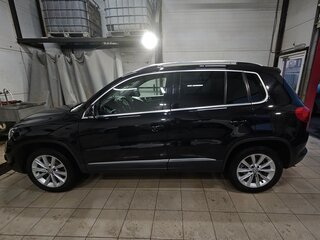 2012 Volkswagen Tiguan I Рестайлинг, чёрный, 1350000 рублей, вид 5