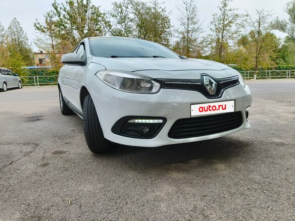 2013 Renault Fluence I Рестайлинг, белый, 815000 рублей - вид 2
