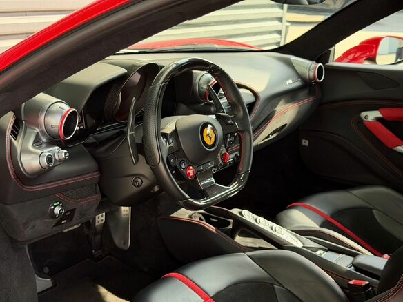 2021 Ferrari F8 Tributo, красный, 25500000 рублей - вид 21
