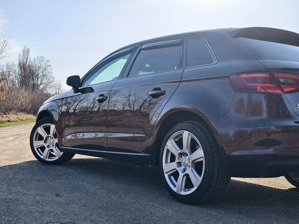 2015 Audi A3 III (8V), пурпурный, 1100000 рублей - вид 23