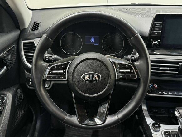 2021 Kia Seltos I, белый - вид 18