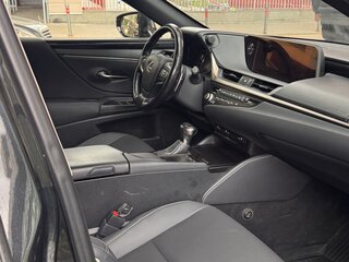 2021 Lexus ES 250 VII, чёрный, 4500000 рублей, вид 5