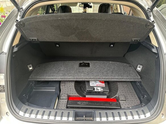 2019 Lexus NX 300h I Рестайлинг, серебристый, 3800000 рублей - вид 15
