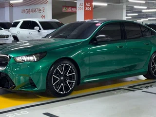 2025 BMW M5 VII (G90), зелёный, 18190000 рублей, вид 1