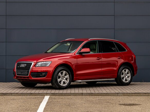 2010 Audi Q5 I (8R), красный, 1395000 рублей