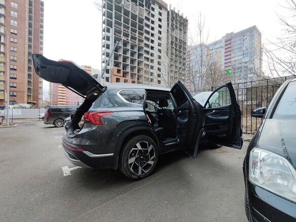 2023 Hyundai Santa Fe IV Рестайлинг, серый, 5380000 рублей - вид 4
