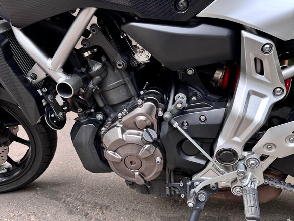 2014 Yamaha MT-07 (FZ-07), белый, 670000 рублей - вид 6