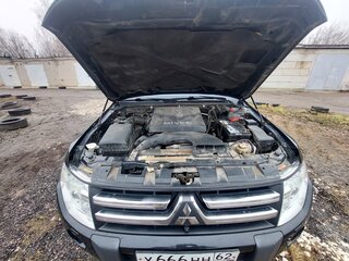 2008 Mitsubishi Pajero IV, чёрный, 1670000 рублей, вид 3