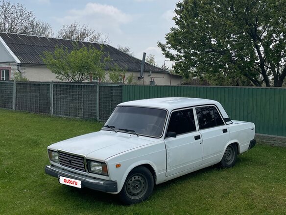 2000 Lada (ВАЗ) 2107, белый, 120000 рублей