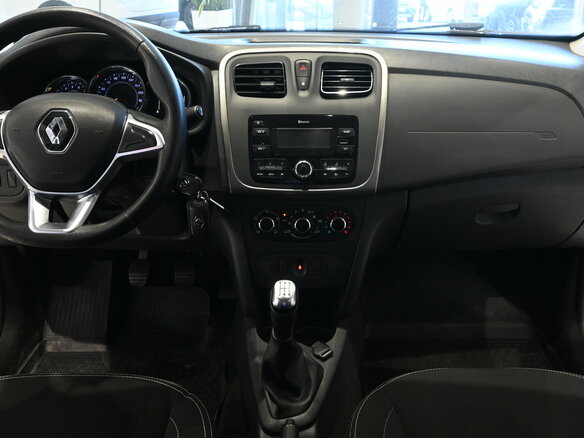 2021 Renault Logan Stepway II Рестайлинг, белый, 899000 рублей - вид 7