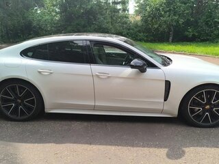 2019 Porsche Panamera 4 II, белый, 6000000 рублей, вид 3
