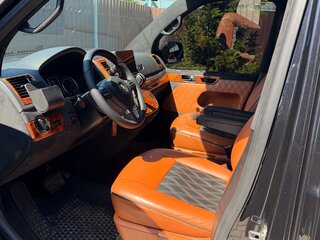 2014 Volkswagen Caravelle LWB Long T5 Рестайлинг, чёрный, 4500000 рублей, вид 5