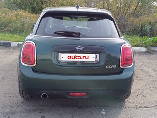 2018 Mini Hatch Cooper III (F55/F56) Рестайлинг, зелёный, 1550000 рублей, вид 3