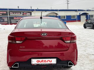 2021 Kia Rio IV Рестайлинг, красный, 1200000 рублей, вид 4