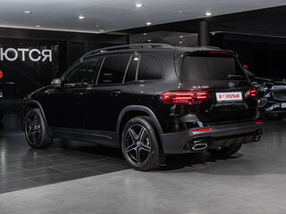 2025 Mercedes-Benz GLB 200 I (X247) Рестайлинг, чёрный, 6300000 рублей, вид 4