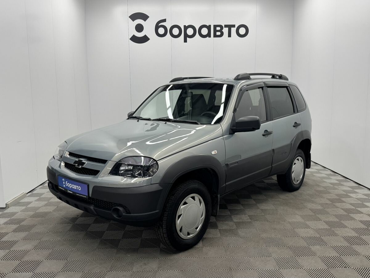 Открыть фотографии: Chevrolet Niva I Рестайлинг