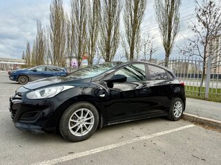 2013 Hyundai i30 II, чёрный, 920000 рублей, вид 2