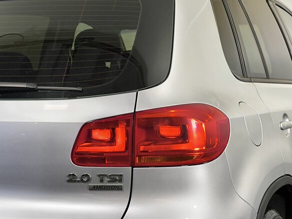 2011 Volkswagen Tiguan I, серебристый, 999000 рублей - вид 15