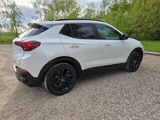 2023 Buick Encore GX I, белый, 1689000 рублей, вид 3