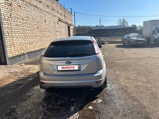 2011 Ford Focus II Рестайлинг, серый, 570000 рублей, вид 4