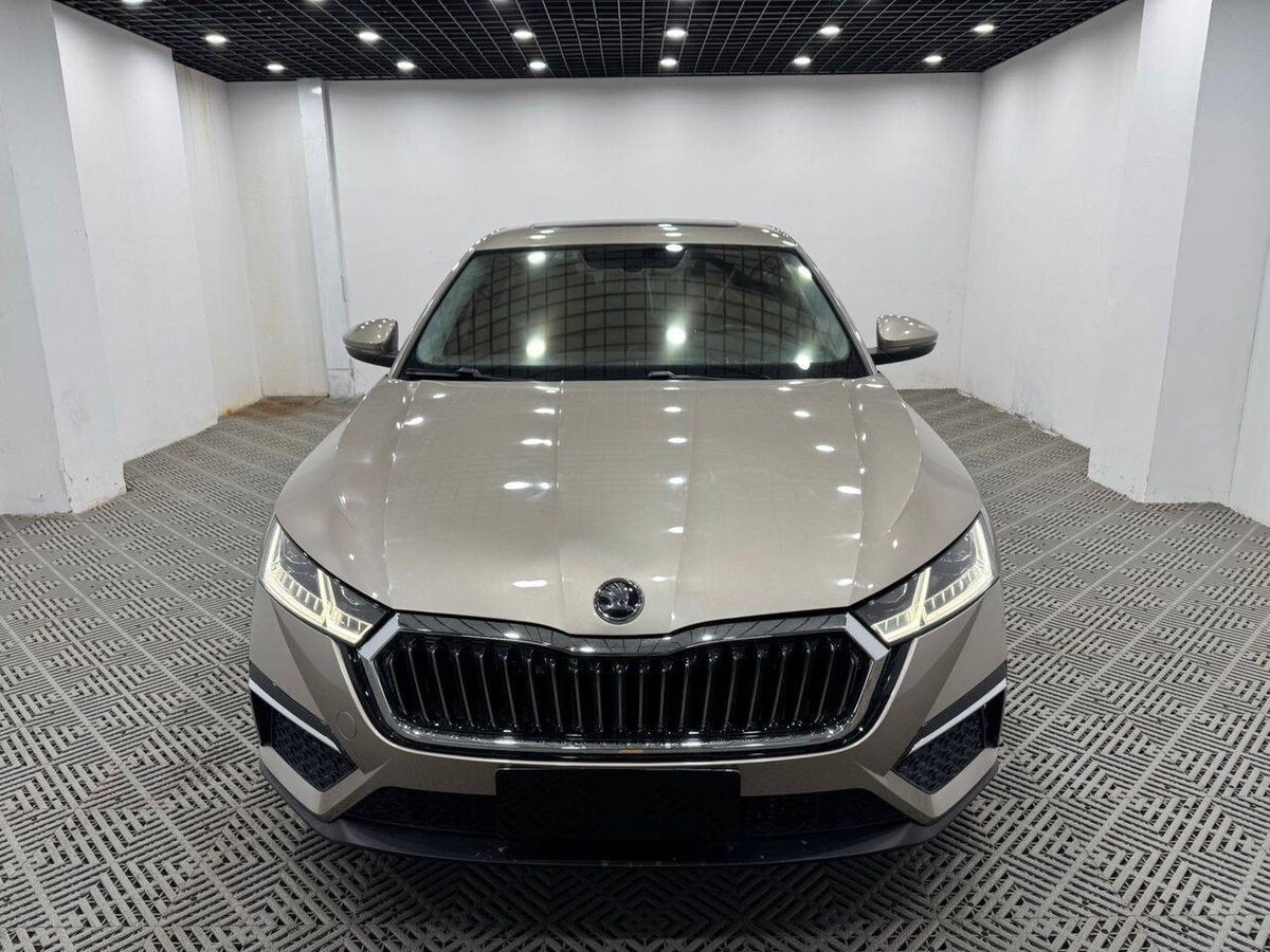 Открыть фотографии: Skoda Octavia IV (A8)