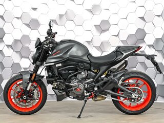 2021 Ducati Monster 937, серый, 819000 рублей, вид 4