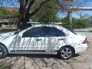 2003 Mercedes-Benz C-Класс 240 II (W203), белый, 590000 рублей, вид 5
